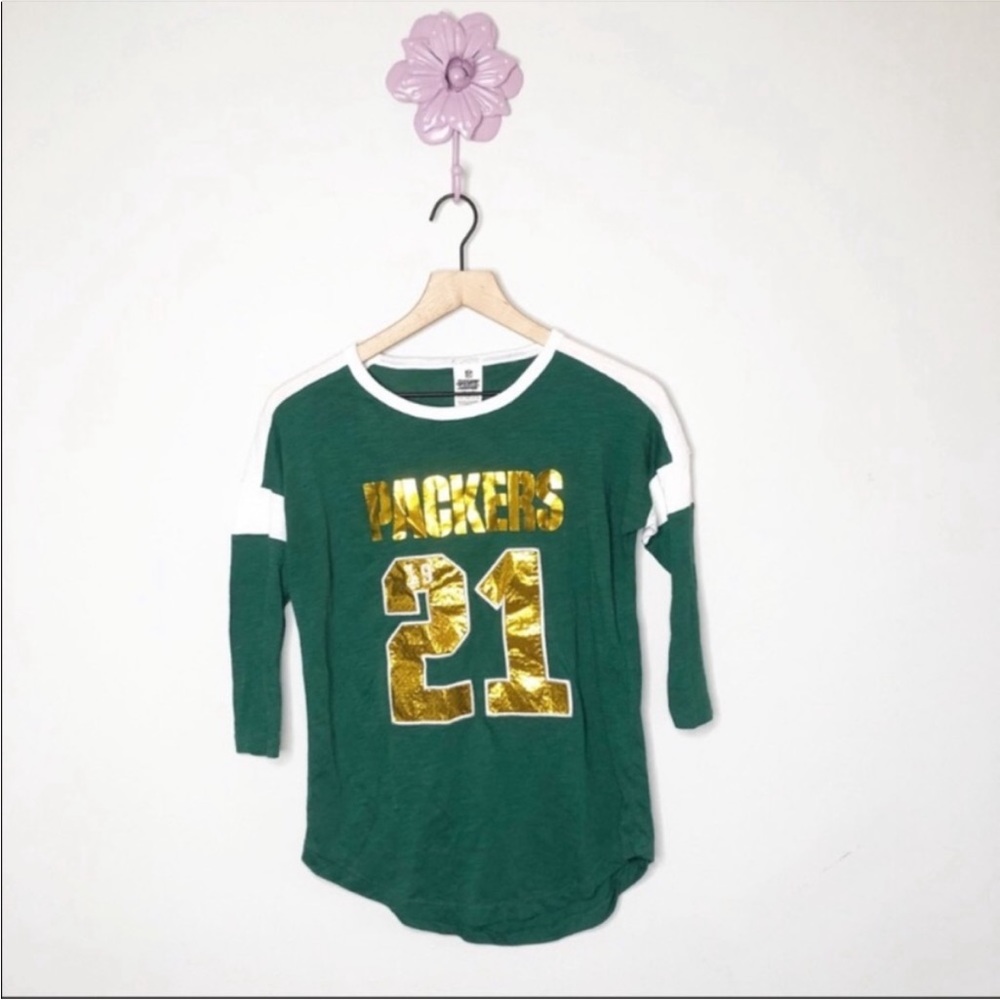 VS Pink Green Bay Packers NFL Tee Shirt size xs